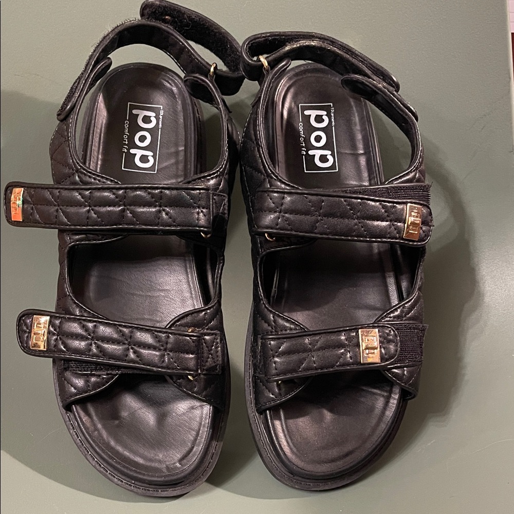 pop Black Quilted Strap Sandals with Gold Accents